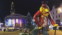 Patung Merlion versi kekinian ini bernama Dandy Lion. Berada di Elgin, 276 km dari Edinburgh, Skotlandia (instasteeeve89/Instagram)