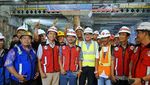 Foto: Saat Sandiaga Cek Progres Underpass Mampang-Kuningan