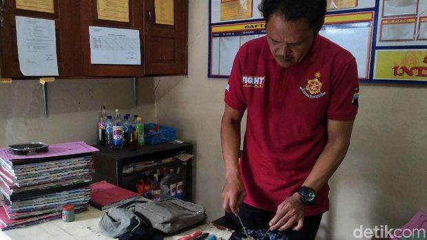 Polisi amankan barang bukti pencuri anjing