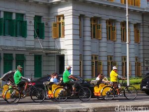 Tak Cuma Jakarta, Becak Juga Ada di Singapura Loh