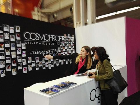 Keren! Bulu Mata Palsu dari Purbalingga Jadi Favorit di Italia