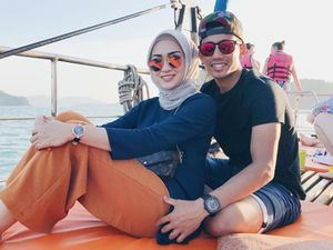 Cantiknya Hijabers Istri Pebalap MotoGP Ini