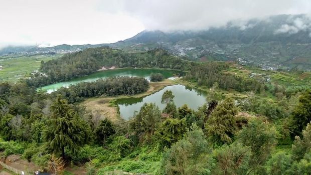 Telaga Warna Dieng