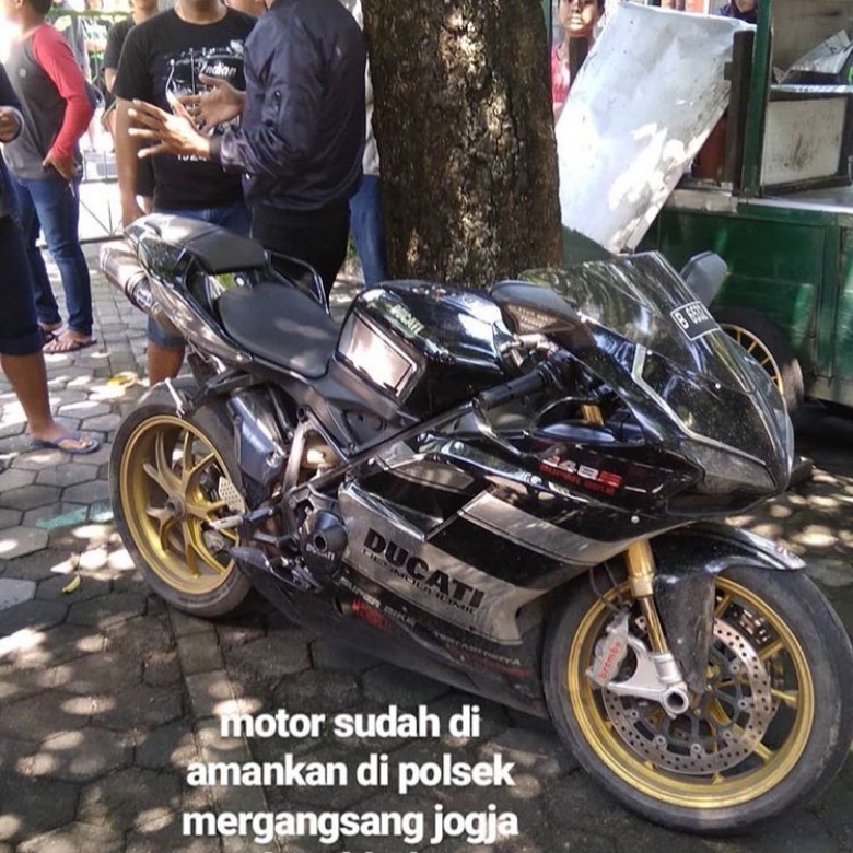 Modifikasi Motor C70 Racing  Kumpulan Gambar & Foto 