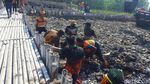 Foto: Bersihkan Sampah itu Berat, Jangan Asal Buang Lagi Ya