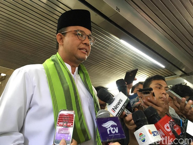 Anies akan Bentuk Tim Laksanakan Putusan MA soal Swastanisasi Air Anies akan Bentuk Tim Laksanakan Putusan MA soal Swastanisasi Air