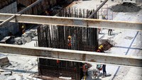 Wakil Gubernur DKI Jakarta Sandiaga Uno mengatakan underpass Mampang-Kuningan akan dibuat berbeda. Sandi akan mempercantik underpass itu dengan permainan cahaya lampu.