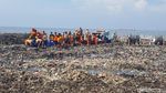 Penampakan Terkini Sampah di Teluk Jakarta yang Mulai Ambles