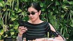 Begini 11 Keseruan Mikha Tambayong Saat Minum Kopi hingga Ngeteh Cantik