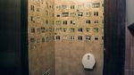 Dekor Unik Toilet Ini Bikin Betah Nongkrong