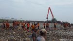 Before After Lautan Sampah Teluk Jakarta yang Sedang Dibersihkan