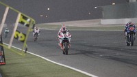 Danilo Petrucci menjadi pebalap kedua dari tim satelit yang ada di barisan depan. Rider Pramac ini akan mencoba memperbaiki hasilnya di Losail, setelah hanya musim lalu retired usai putaran keenam. (Foto: Mirco Lazzari gp/Getty Images)
