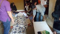 Dia meninggal subuh tadi karena penyakit virus lambung yang diidapnya. Foto: Chef Harada di rumah duka / Veynindia E. Pardede