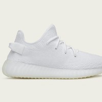 Kanye West sukses membuat labelnya bersama adidas, Yeezy, jadi salah satu brand paling digandrungi kaum hypebeast. Hampir setiap sneakers baru Yeezy rilis, langsung saja diburu dan habis terjual dalam hitungan jam bahkan menit. Foto: Ist.