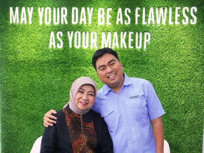 Nurhayati Subakat, CEO Wardah