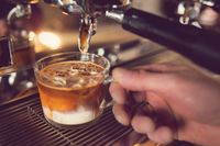 Ini 7 Racikan Kopi Bebasis Espresso yang Populer di Kafe-kafe