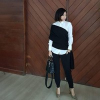 Tas klasik Lady Dior seharga Rp 40 jutaan melengkapi gaya #ootd Dian Sastrowardoyo yang tampil serba monokrom. Foto: Instagram/Dian Sastrowardoyo