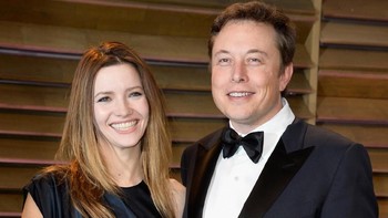 Elon kerap gagal membina rumah tangga. Ia sudah tiga kali kawin cerai. Ini saat bersama mantan istrinya, model Inggris Talulah Rlley. Foto: Business Insider