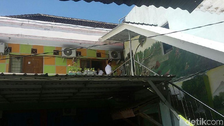 Seorang WN Amerika Ditemukan Meninggal di Kamar Kos Seorang WN Amerika Ditemukan Meninggal di Kamar Kos