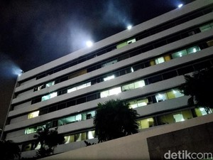 Gedung DPR Kebakaran, Api Muncul dari Lantai 4 Gedung Nusantara III