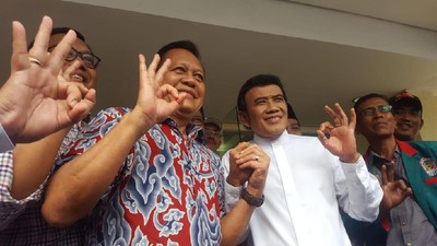 Foto: Kemesraan Rhoma Irama-Sudradjad di Kandang Soneta