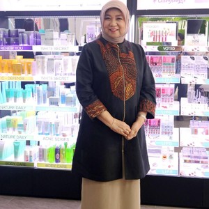 Pendiri Wardah Raih Penghargaan Pengusaha Wanita Inspiratif ASEAN Pendiri Wardah Raih Penghargaan Pengusaha Wanita Inspiratif ASEAN