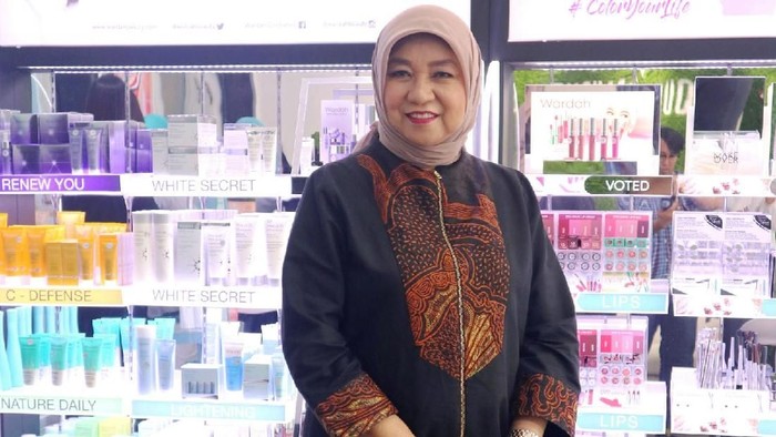 Nurhayati Subakat, CEO Wardah