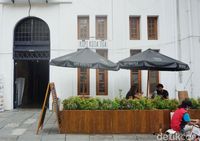 Bisa Ngopi dan Makan Asyik di 5 Kafe Bergaya Kolonial Ini