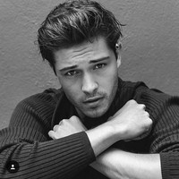 Inilah wajah ganteng pria dengan nama asli Francisco Lachowski itu. Benar-benar bisa bikin wanita jatuh cinta, ya! (Foto: Instagram)