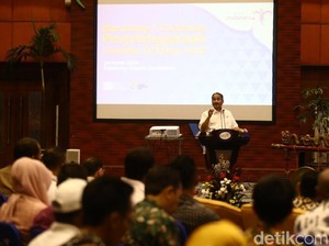 Menpar Akui Berkali-kali Ditegur Jokowi, Kenapa Nih?