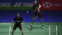 Sedangkan bagi Boe/Mogensen, ini adalah kali keempat mereka berlaga di babak final All England. Foto: AFP PHOTO / PAUL ELLIS
