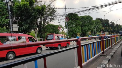 Before After Taman Berumur Pendek di Jakarta Timur
