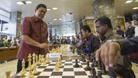 Utut Adianto, yang berusia 53 tahun, lebih dahulu dikenal sebagai pecatur andal yang memegang gelar grandmaster (Foto: ANTARA/Ismar Patrizki/ss/nz/12.)