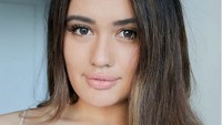 Seorang wanita cantik asal New Zealand menjadi viral setahun lalu karena berhasil menurunkan berat badannya hingga 50 kilogram hanya dengan diet ketogenik. Sebuah diet tinggi lemak dan rendah karbohidrat. (Foto: Instagram/arianaomipi)