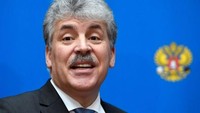 Pavel Grudinin (57). Seorang capres yang dijuluki kandidat stroberi. Insinyur dan petani tersebut didukung oleh Partai Komunis Rusia (CPRF). Sejak 1995, Grudinin merupakan bos Lenin State Farm.   (Foto: Dok. AFP via BBC)