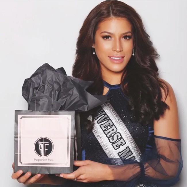 Wanita berkulit cokelat ini pun fasih dalam bahasa Inggris, Melayu, dan Mandarin. Foto: Instagram