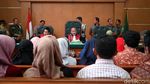 13 Pegawai First Travel Bersaksi