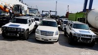 Ada sekitar 8 unit mobil yang disita KPK.
