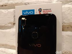 Melihat Lebih Dekat Vivo V9 yang Mirip iPhone X