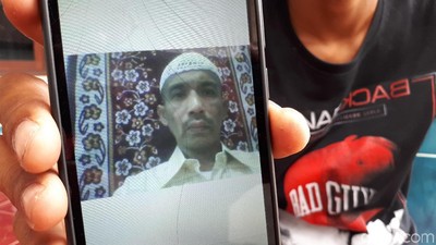 Foto: Kesedihan Keluarga Zaini, TKI yang Dipancung di Arab Saudi