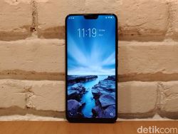 Melihat Lebih Dekat Vivo V9 yang Mirip iPhone X