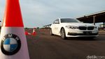BMW 520i Dibawa Jakarta-Surabaya