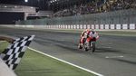 Foto: Dovizioso Menangi MotoGP Qatar yang Ketat