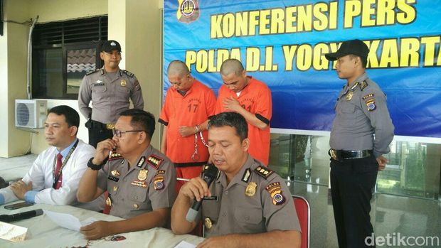 Jumpa pers kasus curat kartu ATM di Polda DIY. 