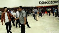 Kebakaran terjadi sekitar pukul 19.04 WIB di Lantai 4 Gedung Nusantara III, Kompleks Parlemen, Senayan, Jakarta, Senin (19/3/2018).