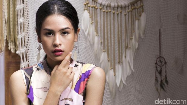 Isi Hati Ibunda Maudy Ayunda soal Karier Sang Anak 