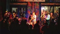 Efek Rumah Kaca sukses tampil di festival South by Southwest yang berlangsung di Austin, Texas, Amerika Serikat. Foto: dok. Twitter Efek Rumah Kaca