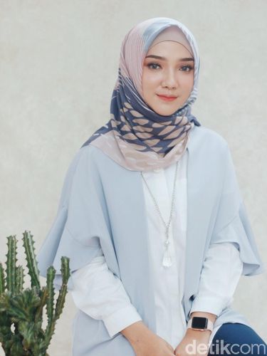 5 Merek Hijab Anti Kusut, Nggak Perlu Disetrika Lagi