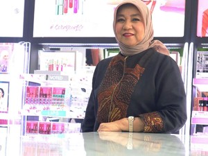 Kisah Nurhayati Subakat Jual Wardah dari Pintu ke Pintu hingga Jadi Raksasa Kosmetik