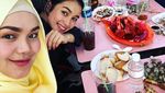 10 Momen Siti Nurhaliza Saat Masak Asam Podeh hingga Makan Salmon